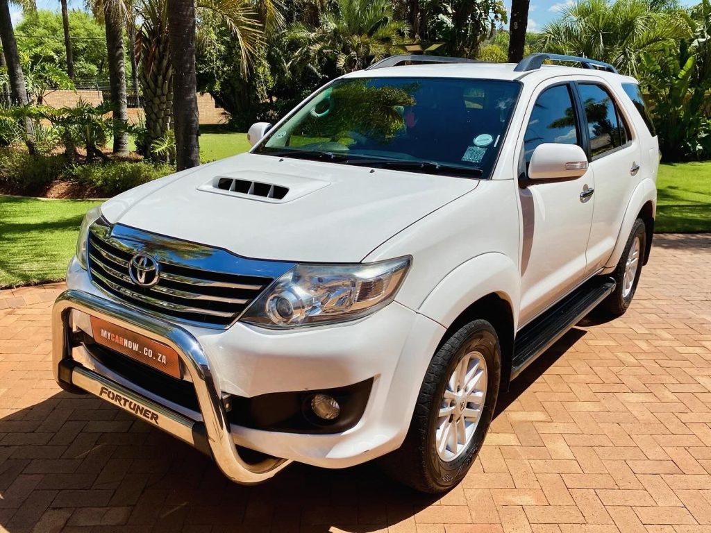 Fortuner LF View